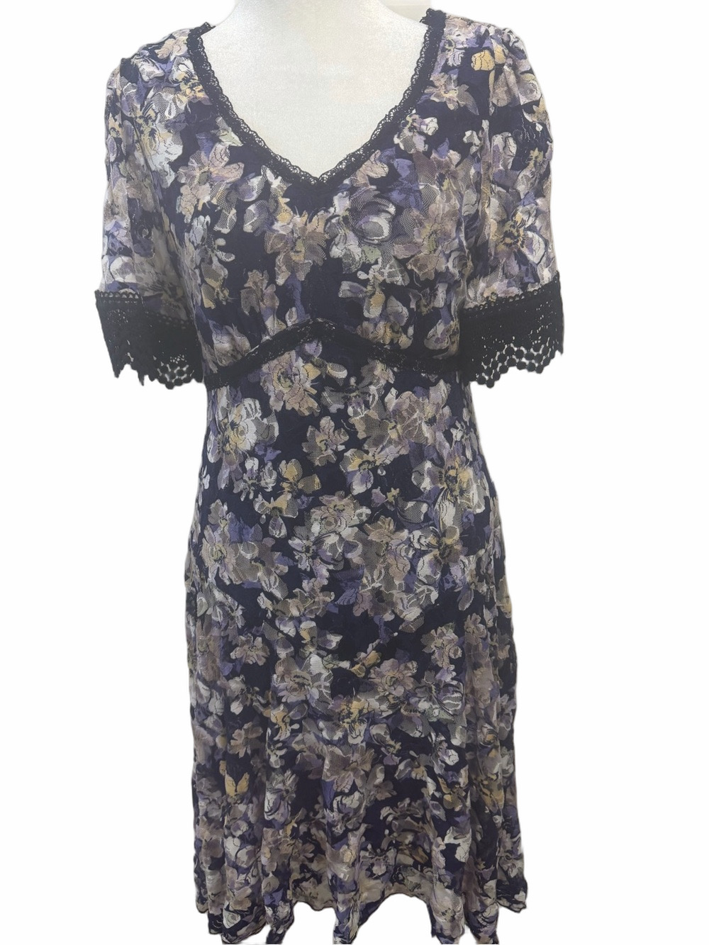 NWT Rabbit Rabbit Designs Floral Lace Flutter Sleeve Fit & Flare Midi size 8